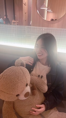 小小♥休主播照片