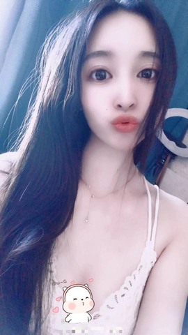 小玲宝🧸安静唱歌主播照片