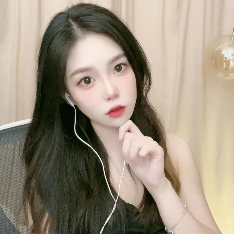 @桃汁，的主播海报