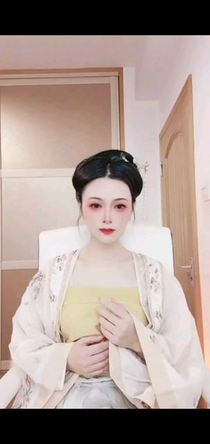戏精上线/挖鼻