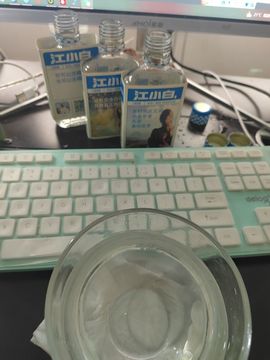 唔～飞机主播照片