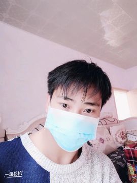 写歌的毛毛虫的图片