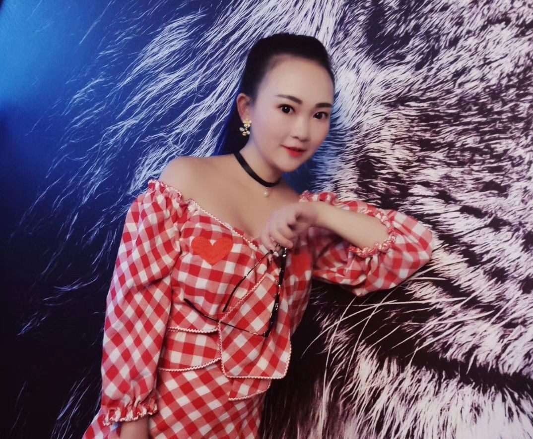 退了退了👘的主播照片