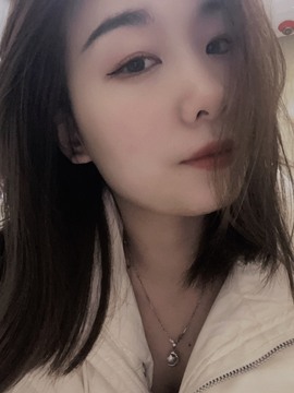 小小♥休主播照片