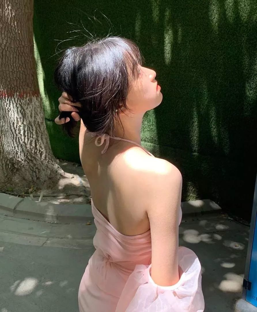 奶瓶崽的图片