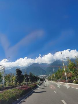 猴哥旅居代购主播照片