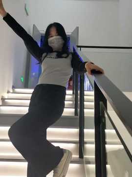 甜欣~主播照片
