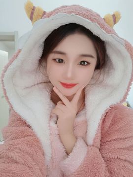 阳阳💕休主播照片