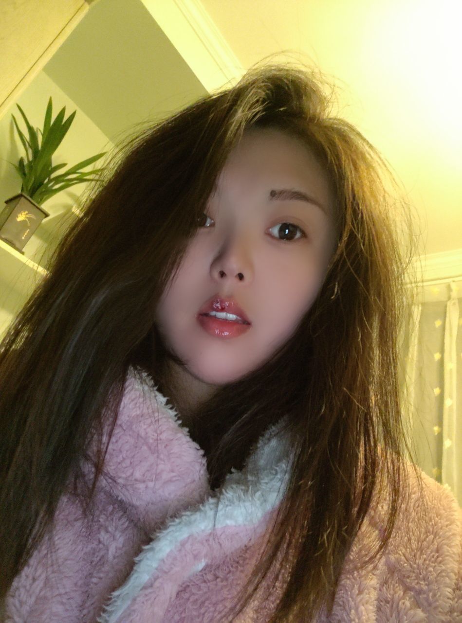 ᥫᩣ应应🎤唱歌晚点的图片