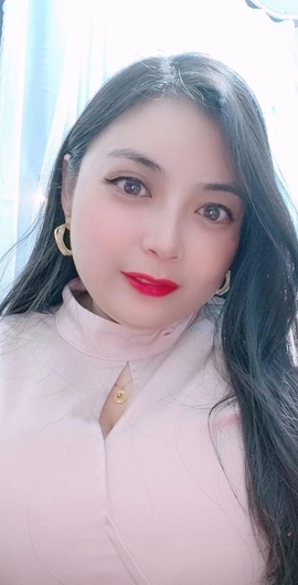 依依🌺星🌺城事主播照片