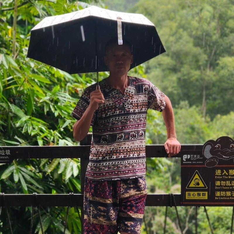 🌈不是我的怎敢要！的主播海报