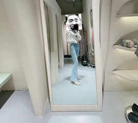 243726672主播照片
