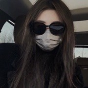 小啊七I