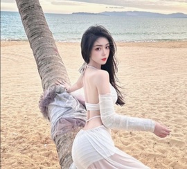 倾城静静自闭中不连麦主播照片