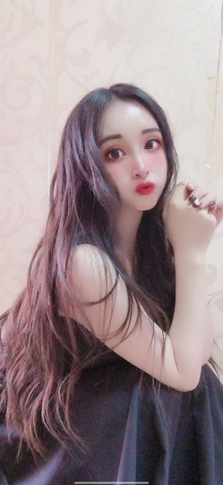 小玲宝🧸安静唱歌主播照片