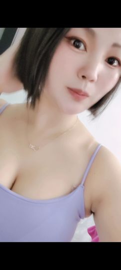 小甜贪财好色💕主播照片