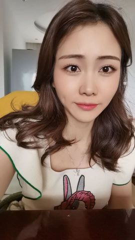 .奕露西￥唱歌.主播照片