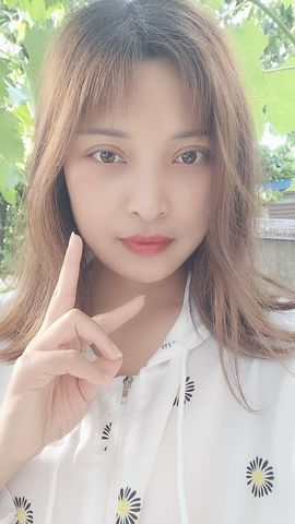 小芳，🌸减肥打卡主播照片