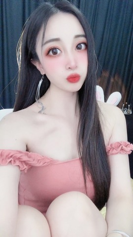 小玲宝🧸安静唱歌主播照片