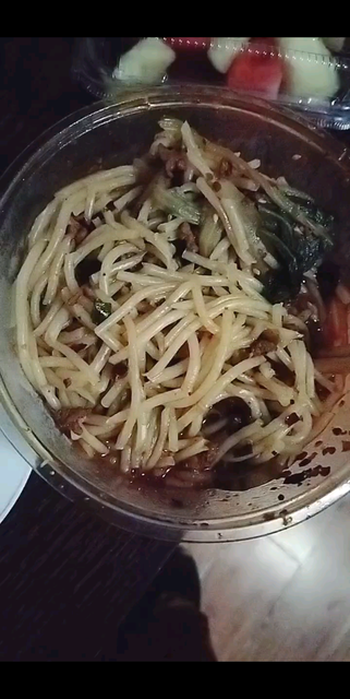 吃点东西了，又出发，