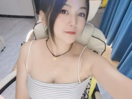 小甜求电费呀💕主播照片