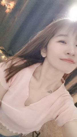 苏甜he主播照片