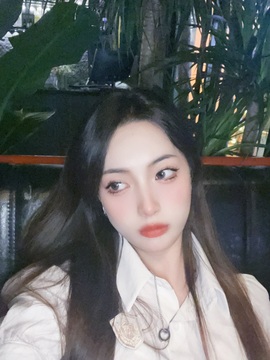 长安宁🦄甜美版的图片