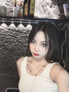 长安宁🦄甜美版的图片