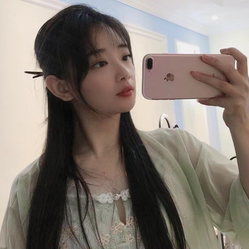 瓶瓶吖～的主播海报