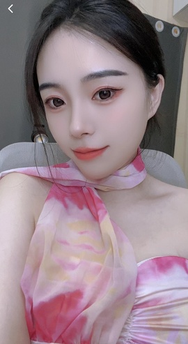 里里💕休息一天主播照片