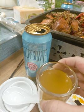 更加巩固一个主播照片