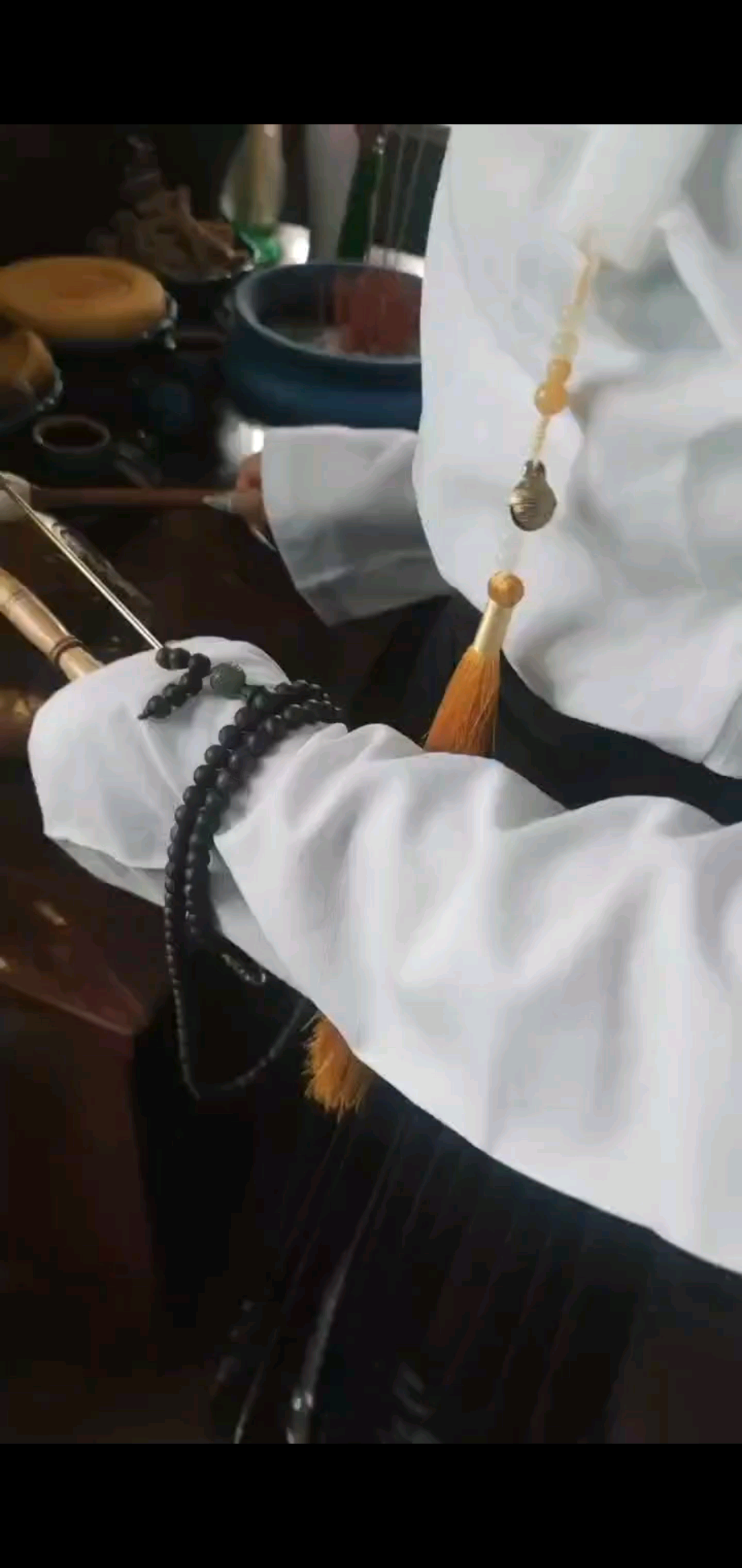 愿清香的檀香味带走你