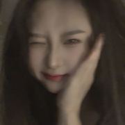 我是小玲儿头像
