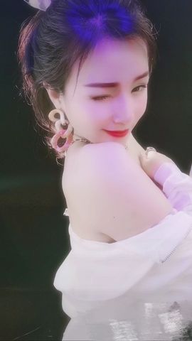 💞天宝💞军训白天主播照片