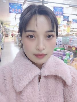 小芳，🌸减肥打卡主播照片
