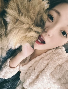 新人蓝蓝主播照片