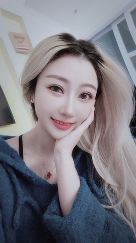 抱抱馨💌主播照片