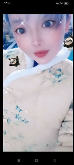 来自基辅的海獭主播照片