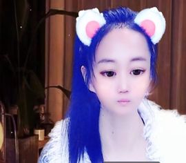 丑小鸭🍑愿有一束光主播照片