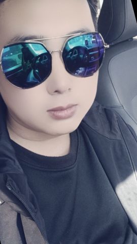 就是玩玩yjv6O2的图片