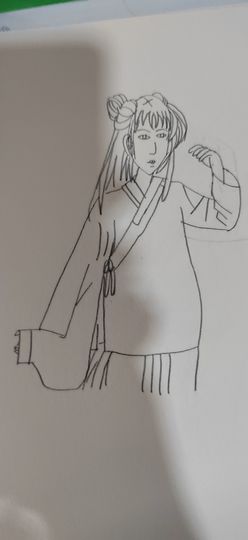 钟铃tina主播照片