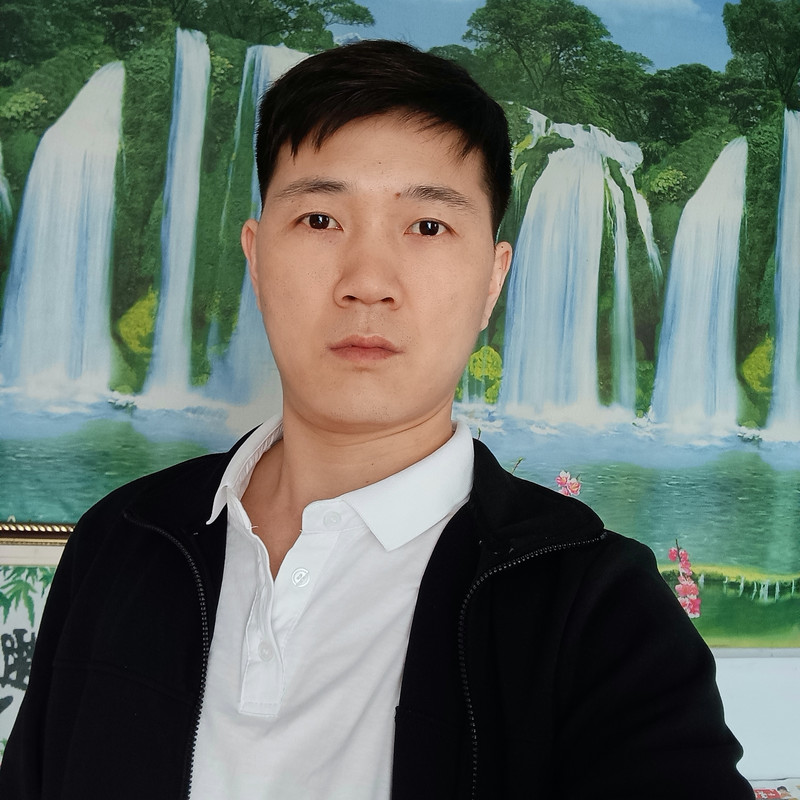 ￡妞妞爱睡觉海报