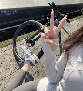 大拉馨💌差2个火山主播照片