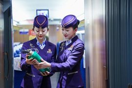 2025不好过主播照片