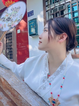 虹宝❣唱歌晚11点主播照片