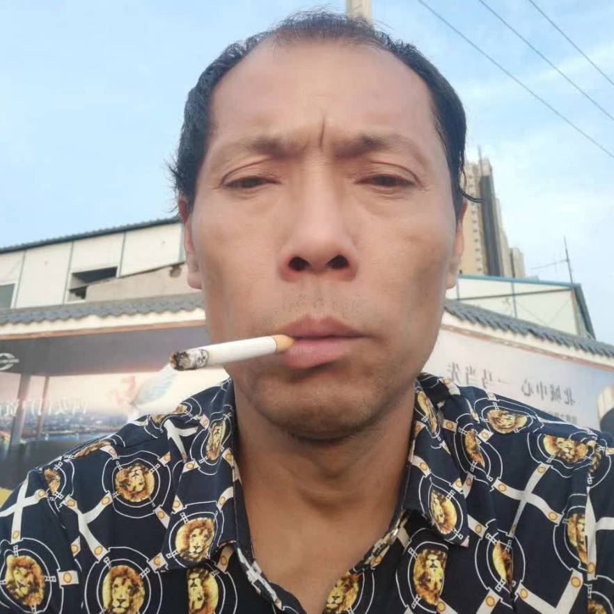 萌新宝宝DrpqGm海报