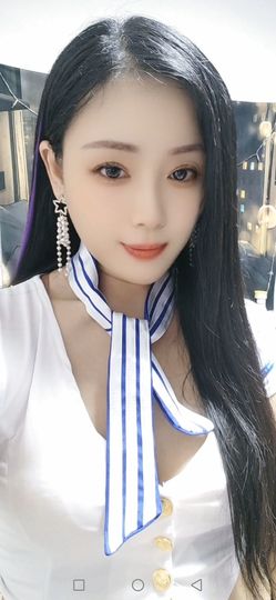 全平台最惨的玫瑰主播照片