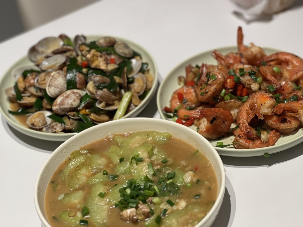 不上学00后的主播照片