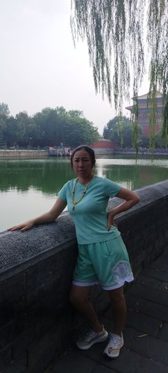 漫曼依然主播照片