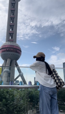 微晨美女主播照片